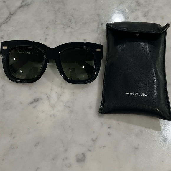 Acne Studios Library sunglasses. - Picture 4 of 16